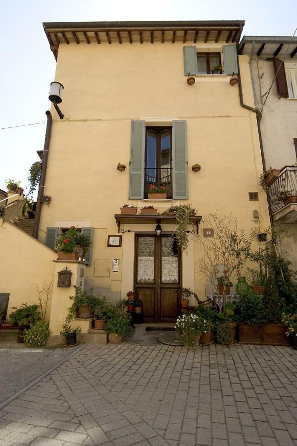 Angolo Del Gelsomino Castel Ritaldi Kültér fotó