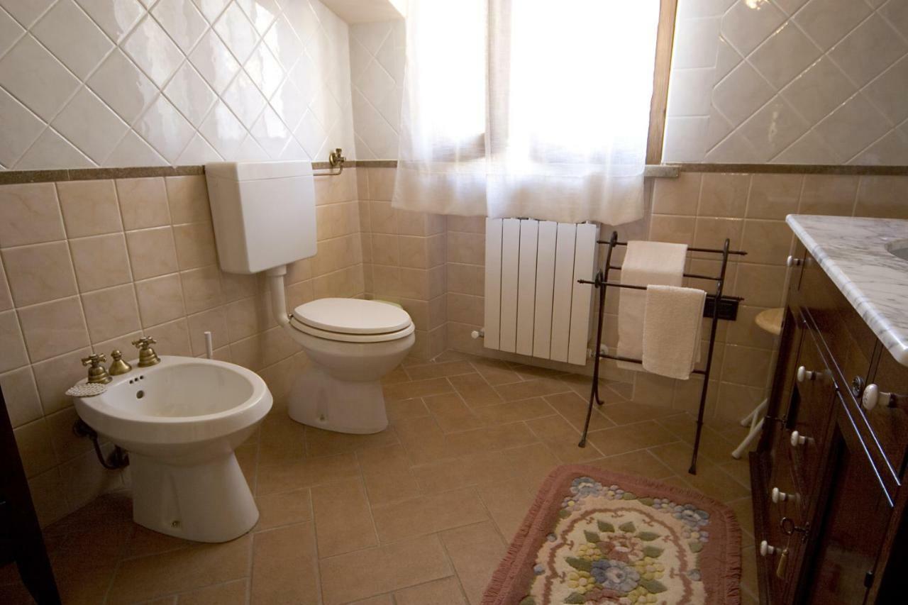 Angolo Del Gelsomino Castel Ritaldi Kültér fotó