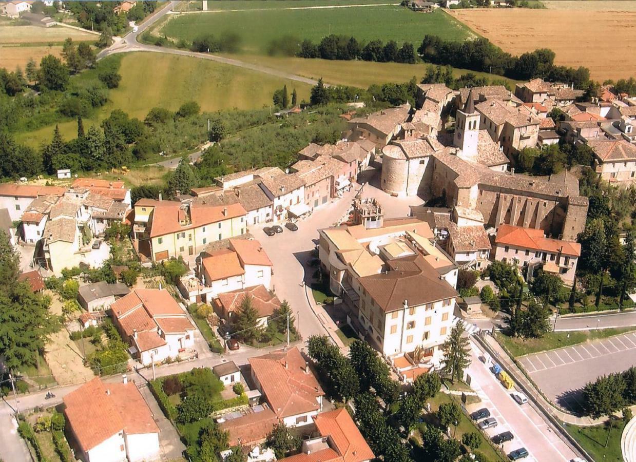 Angolo Del Gelsomino Castel Ritaldi Kültér fotó