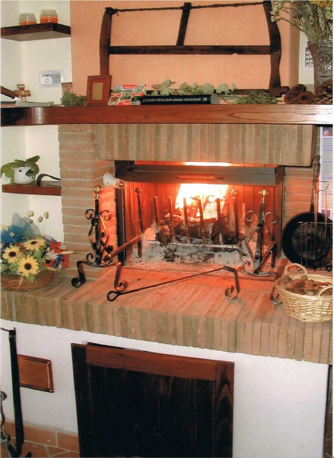 Angolo Del Gelsomino Castel Ritaldi Kültér fotó